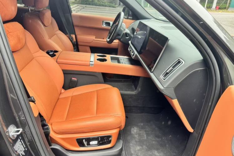 Used Li Auto L8 2024 Max Interior 3