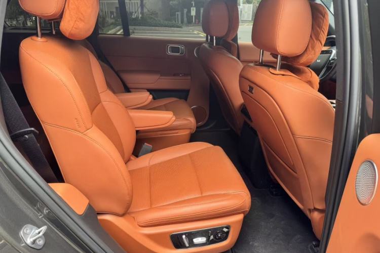 Used Li Auto L8 2024 Max Interior 5
