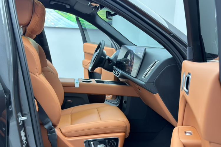 Used Li Auto L8 2024 Max Interior 8