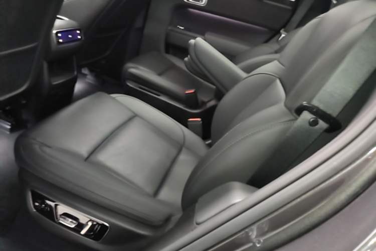 Used Li Auto L8 2024 Pro Model Left Rear Seat