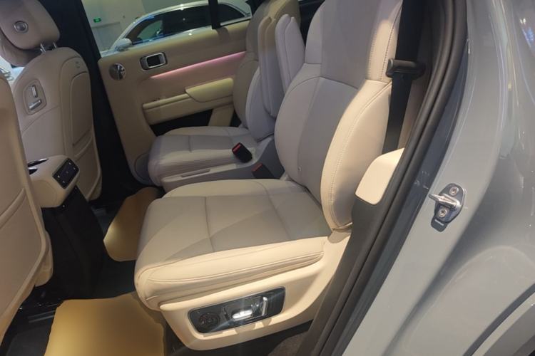 Used Li Auto L8 2024 Ultra Model Left Rear Seat