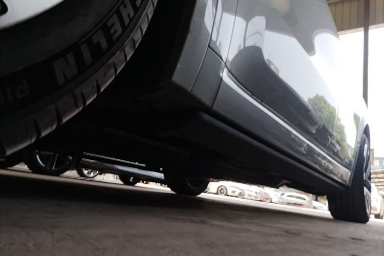 Used Li Auto L8 2024 Ultra Model Left Side Sill
