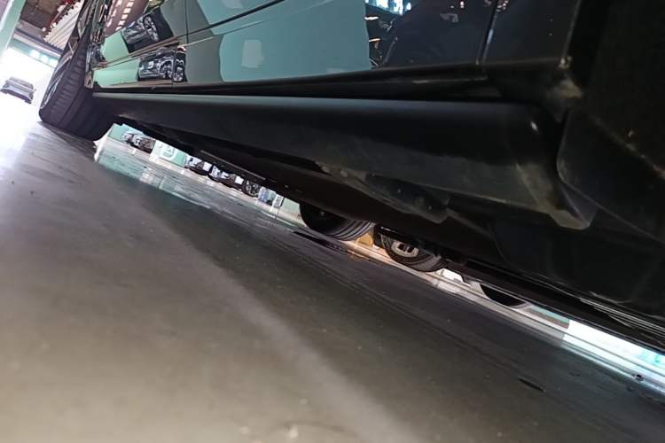 Used Li Auto L8 2024 Max Left Side Sill