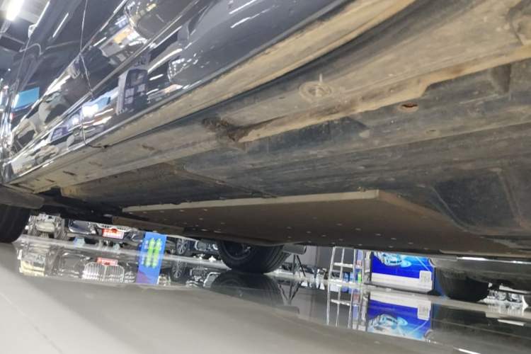 Used Li Auto L8 2024 Ultra Model Left Side Sill