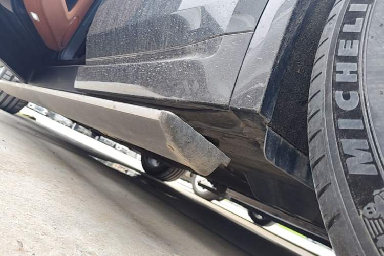 Used Li Auto L8 2024 Max Left Side Sill