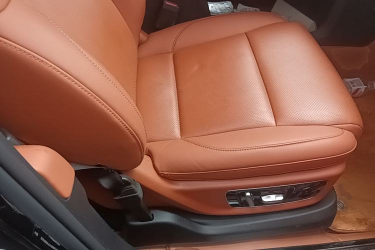 Used Li Auto L8 2024 Pro Model Right Front Seat