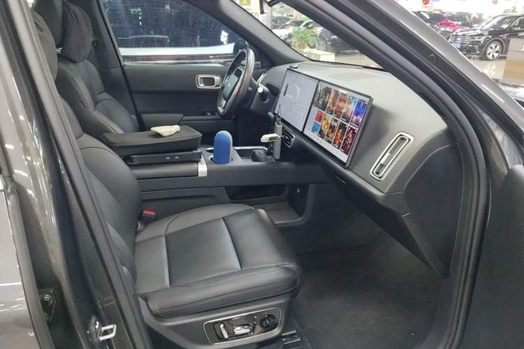 Used Li Auto L8 2024 Ultra Model Right Front Seat