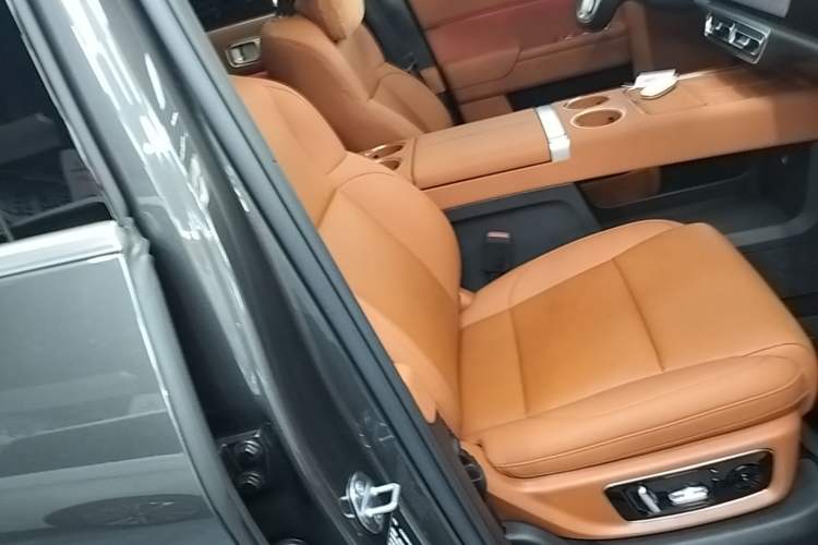 Used Li Auto L8 2024 Pro Model Right Front Seat