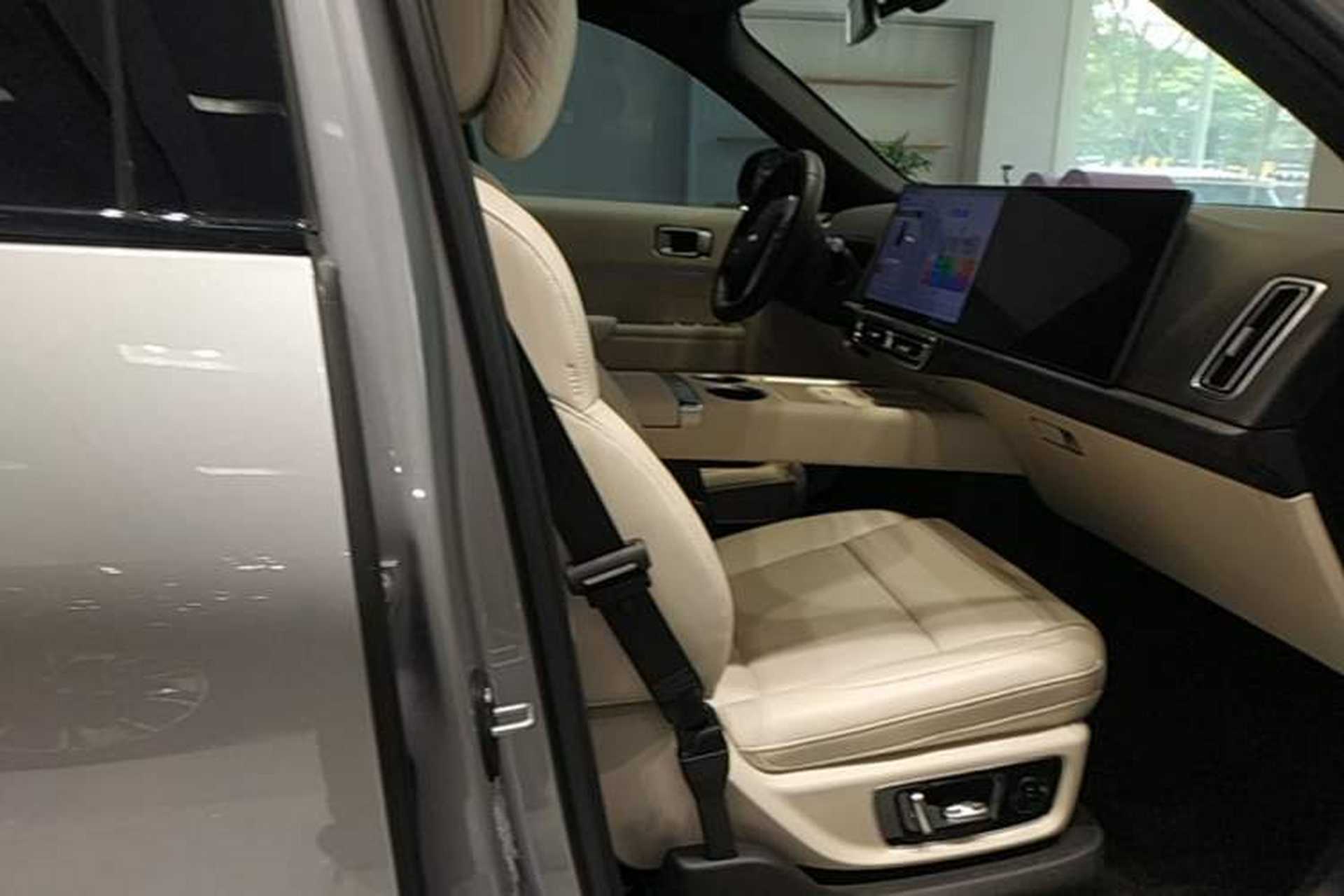 Used Li Auto L8 2024 Pro Model Right Front Seat