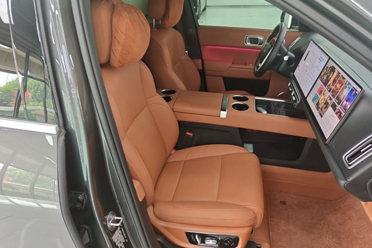 Used Li Auto L8 2024 Max Right Front Seat