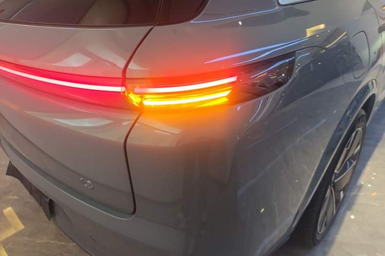 Used Li Auto L8 2024 Ultra Model Right Rear Taillight