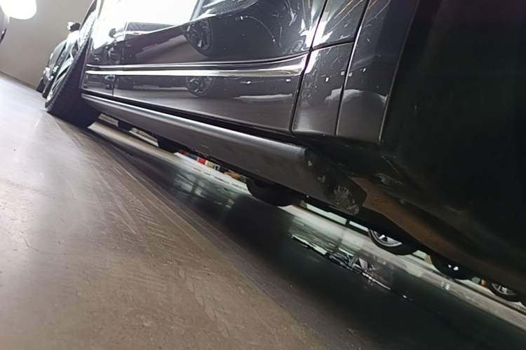 Used Li Auto L8 2024 Max Right Side Sill