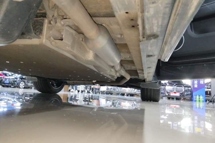 Used Li Auto L8 2024 Ultra Model Right Side Sill