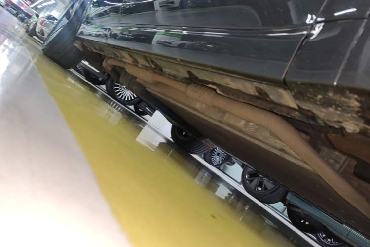 Used Li Auto L8 2024 Pro Model Right Side Sill