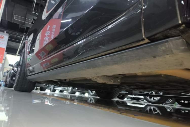 Used Li Auto L8 2024 Pro Model Right Side Sill