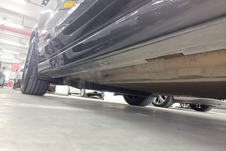 Used Li Auto L8 2024 Pro Model Right Side Sill