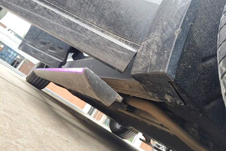 Used Li Auto L8 2024 Max Right Side Sill
