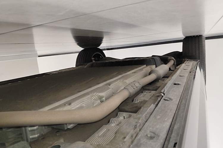 Used Li Auto L8 2024 Pro Model Right Side Sill