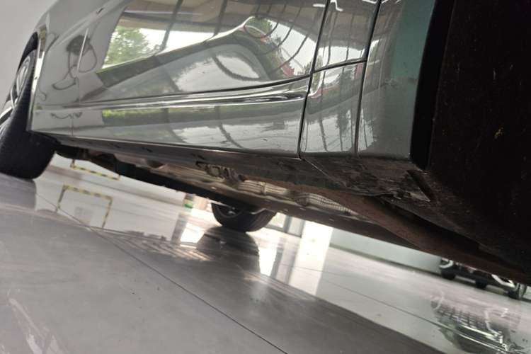 Used Li Auto L8 2024 Max Right Side Sill