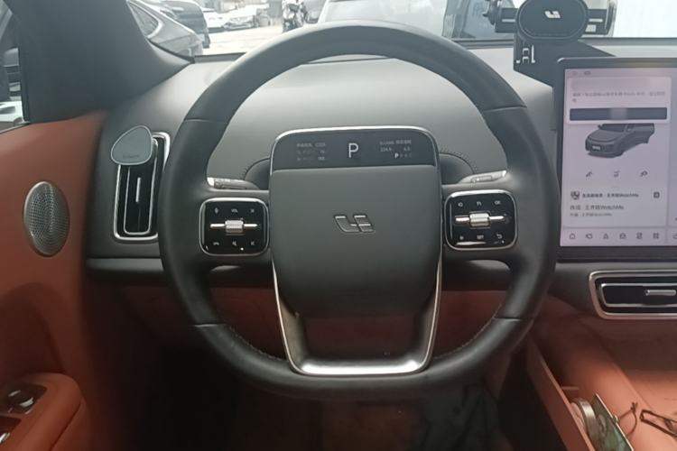 Used Li Auto L8 2024 Pro Model Steering Wheel