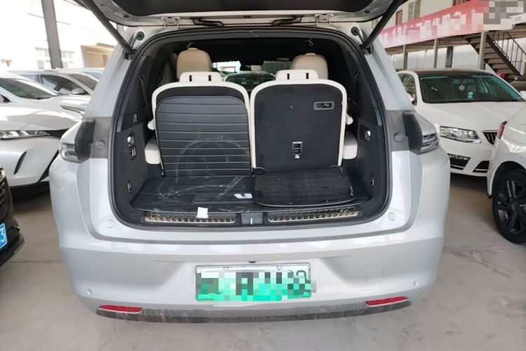 Used Li Auto L8 2024 Ultra Model Trunk