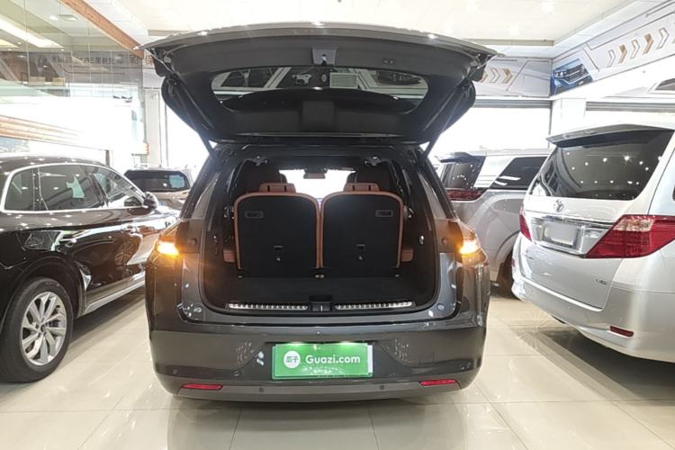 Used Li Auto L8 2024 Max Trunk