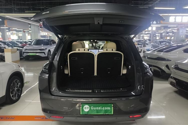 Used Li Auto L8 2024 Pro Model Trunk