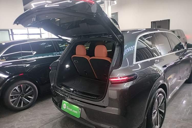 Used Li Auto L8 2024 Max Trunk