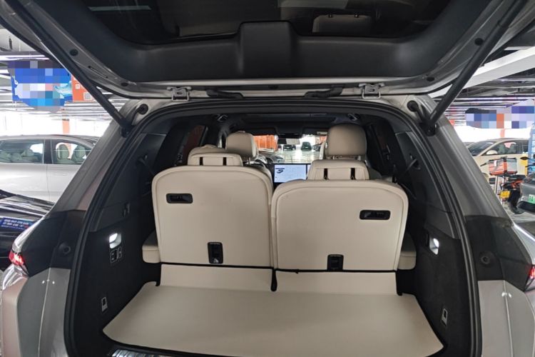 Used Li Auto L8 2024 Ultra Model Trunk