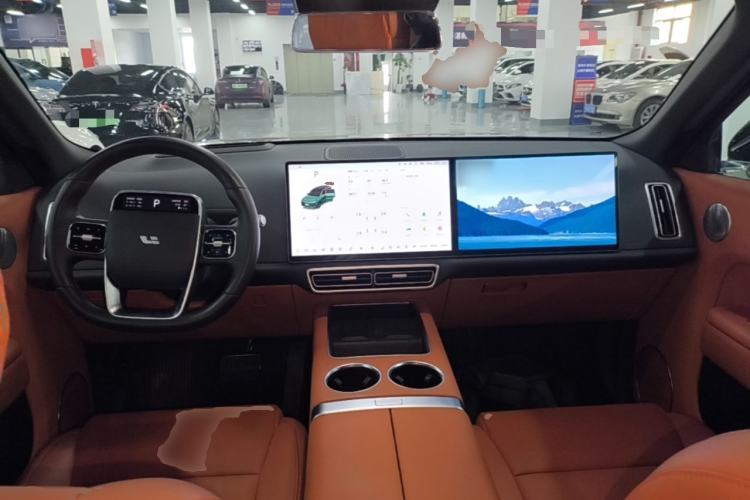 Used Li Auto L8 2024 Max Center Console