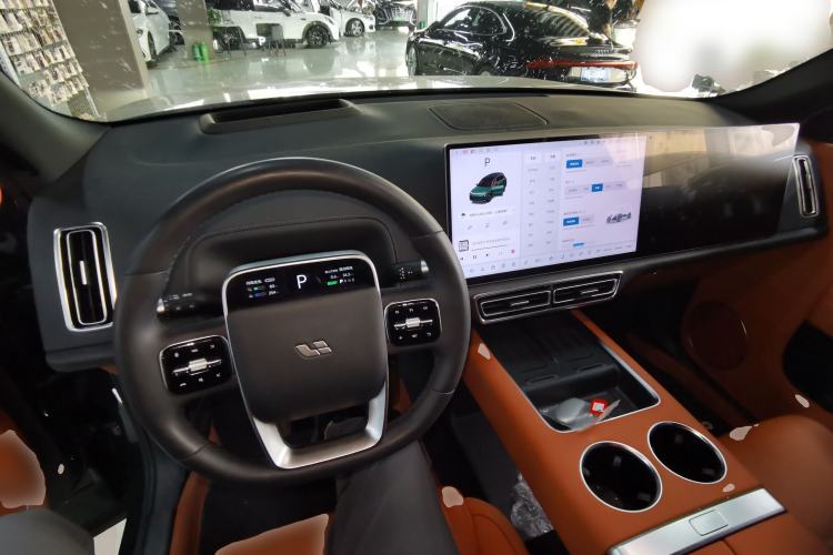 Used Li Auto L8 2024 Ultra Model Center Console