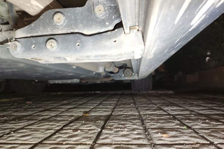 Used Li Auto L8 2024 Max Chassis Rear Right