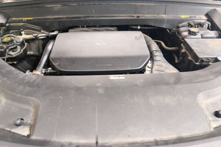 Used Li Auto L8 2024 Pro Model Engine Bay