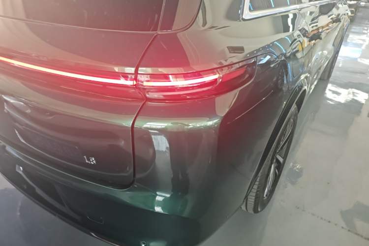 Used Li Auto L8 2024 Pro Model Exterior 3