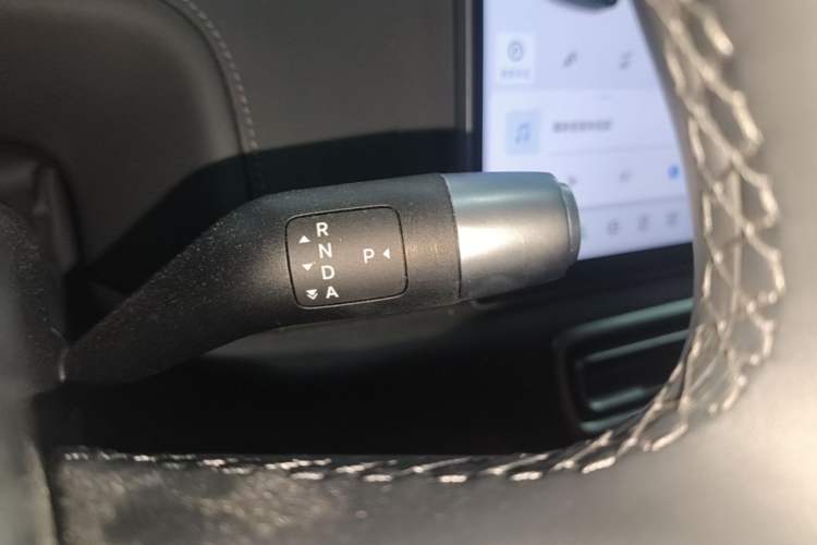 Used Li Auto L8 2024 Max Gear Lever