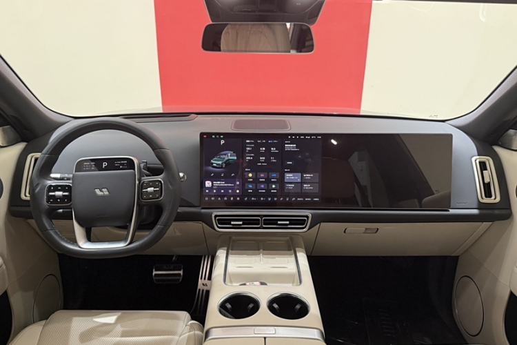Used Li Auto L8 2024 Ultra Model Interior 1