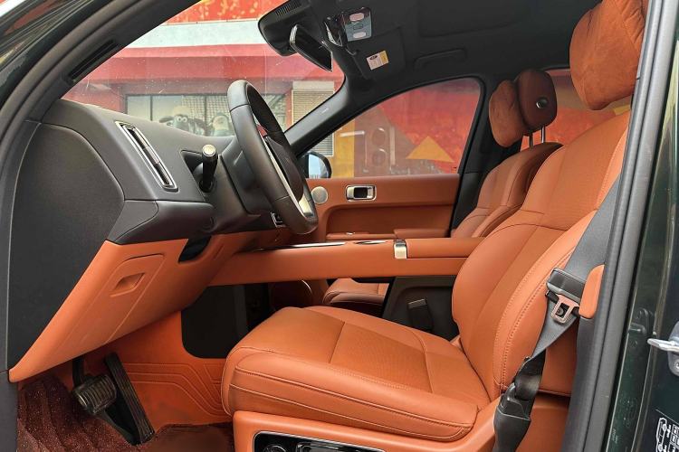 Used Li Auto L8 2024 Pro Model Interior 3