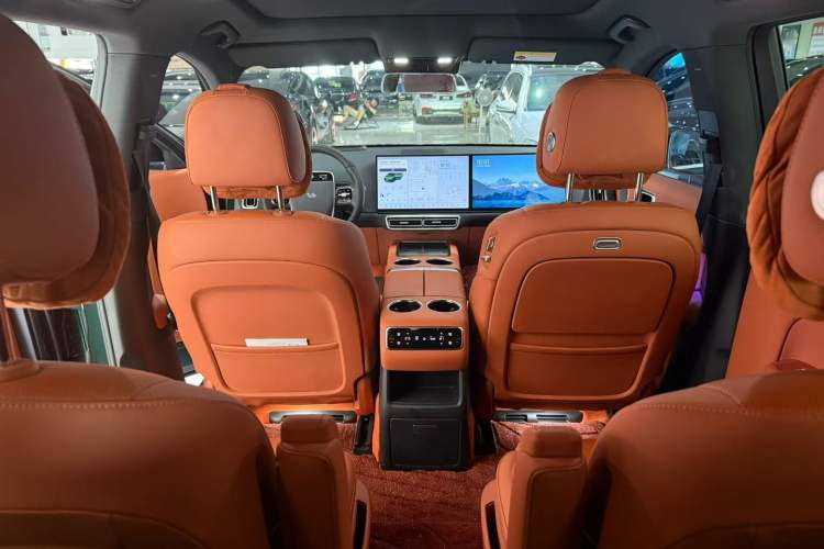Used Li Auto L8 2024 Pro Model Interior 4