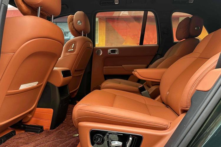 Used Li Auto L8 2024 Pro Model Interior 4