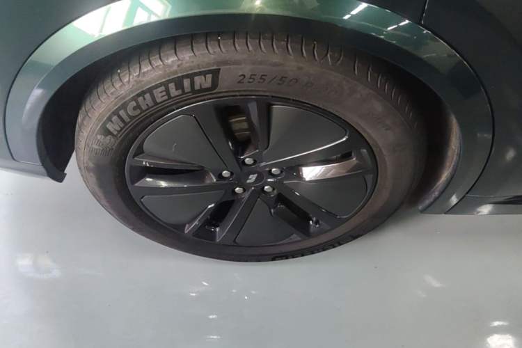 Used Li Auto L8 2024 Max Right Rear Wheel Hub