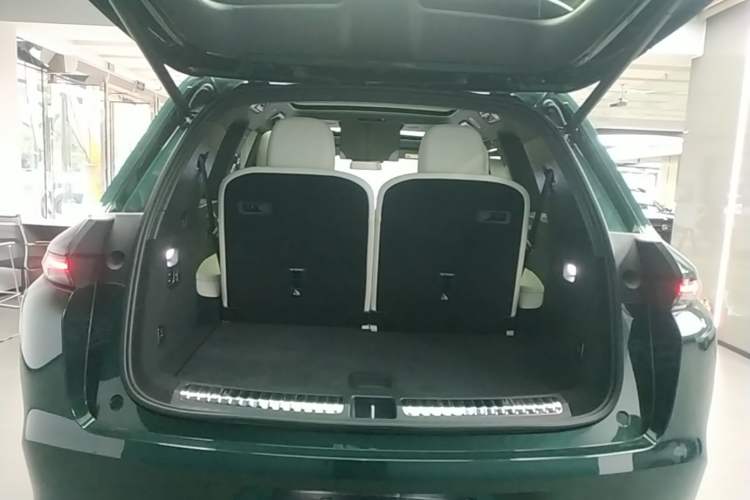 Used Li Auto L8 2024 Ultra Model Trunk