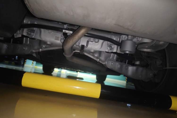 Used Li Auto L8 2024 Pro Model Chassis Rear
