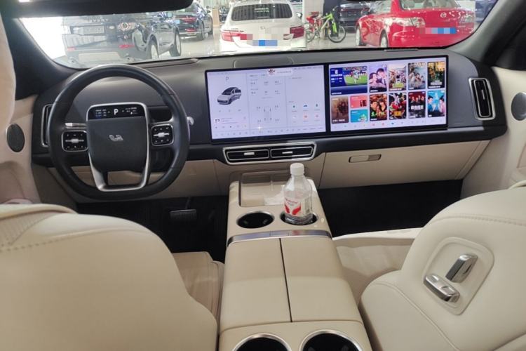 Used Li Auto L8 2024 Max Center Console