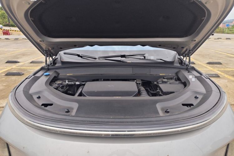 Used Li Auto L8 2024 Ultra Model Engine Bay