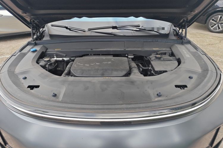 Used Li Auto L8 2024 Max Engine Bay