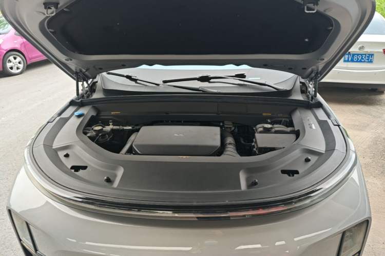 Used Li Auto L8 2024 Max Engine Bay