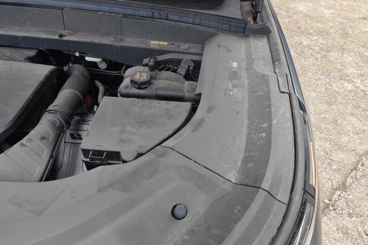 Used Li Auto L8 2024 Max Engine Bay Left