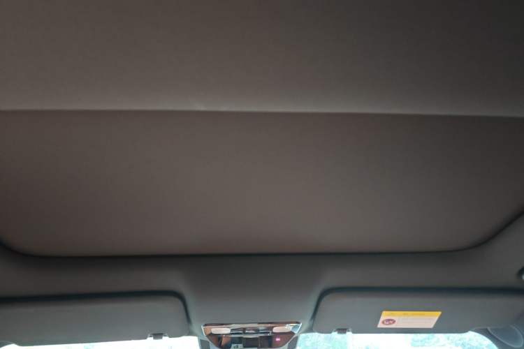 Used Li Auto L8 2024 Max Headliner