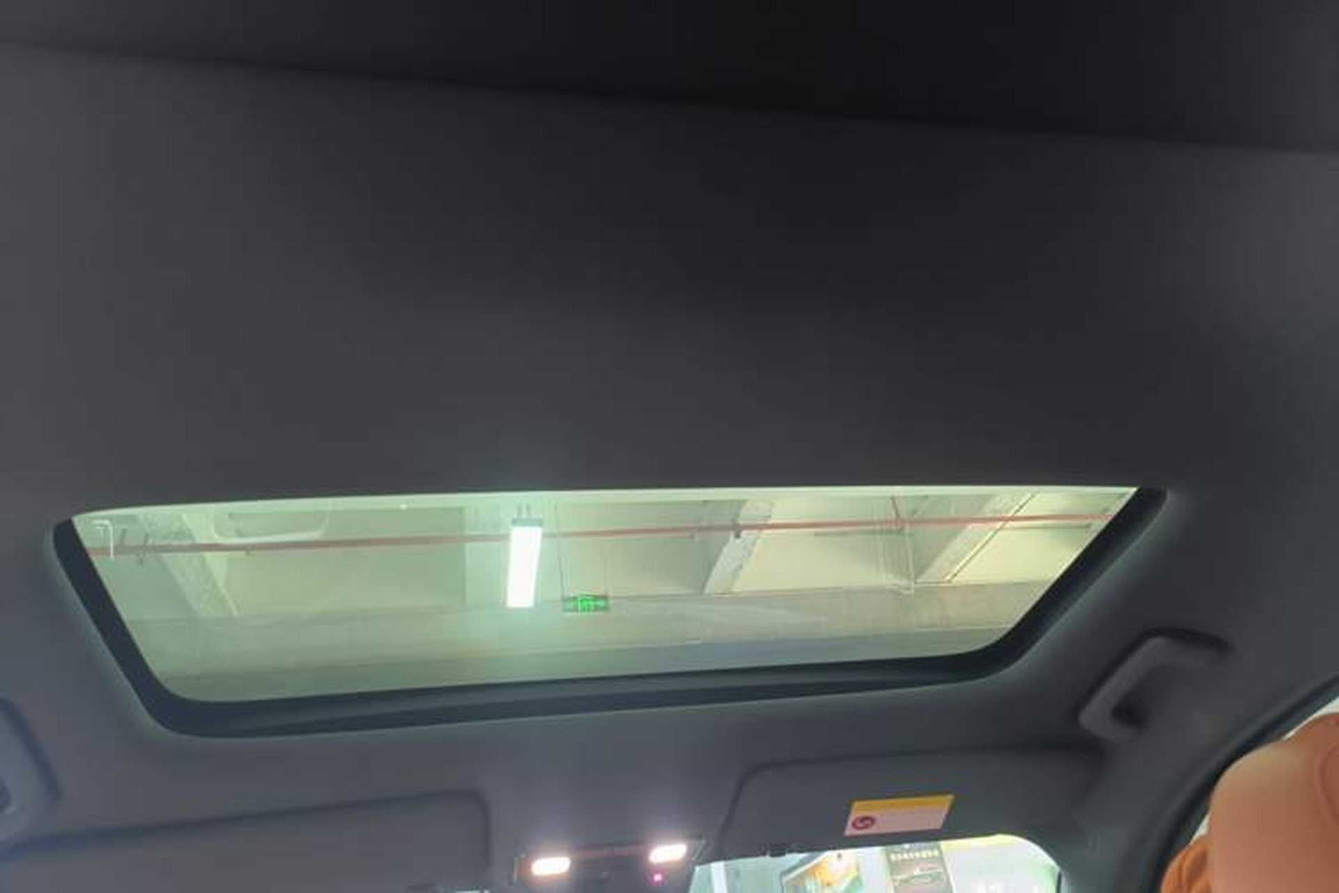 Used Li Auto L8 2024 Pro Model Headliner