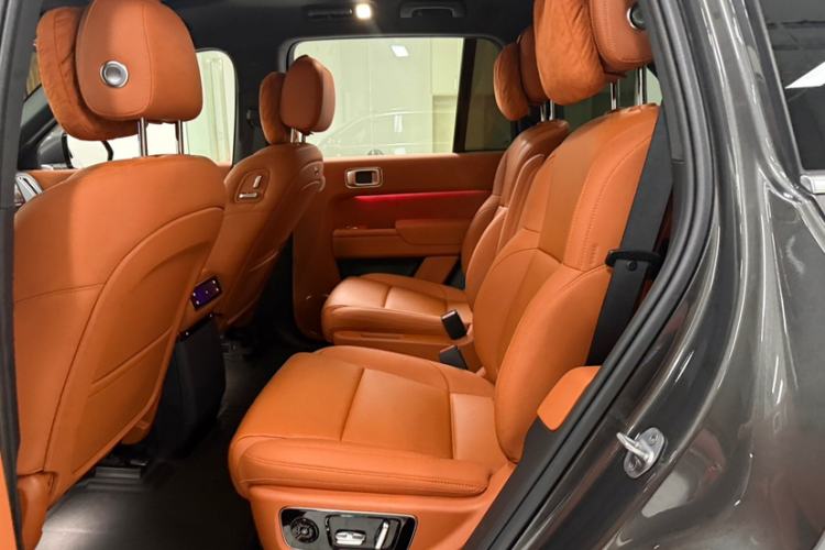 Used Li Auto L8 2024 Max Interior 1